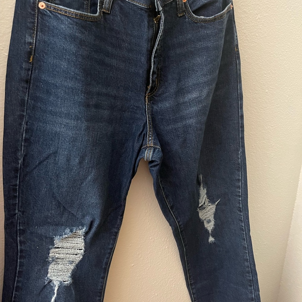 Universal Thread Target Jeans - Picture 2 of 2